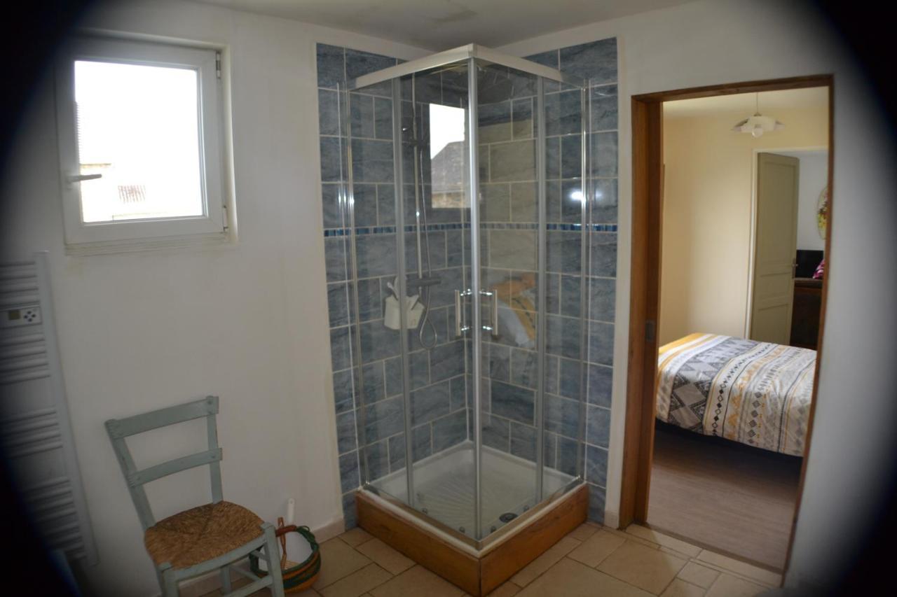 Accommodation A La Ferme Lubersac エクステリア 写真