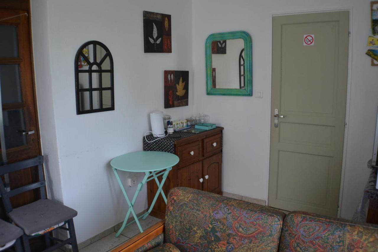 Accommodation A La Ferme Lubersac エクステリア 写真